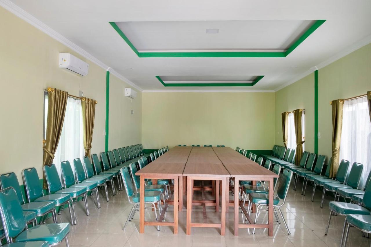 Oyo 3115 Branti Raya Guest House Syariah Negarasaka Экстерьер фото