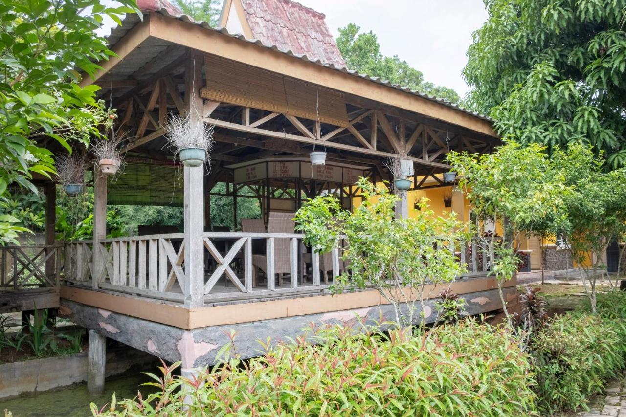 Oyo 3115 Branti Raya Guest House Syariah Negarasaka Экстерьер фото