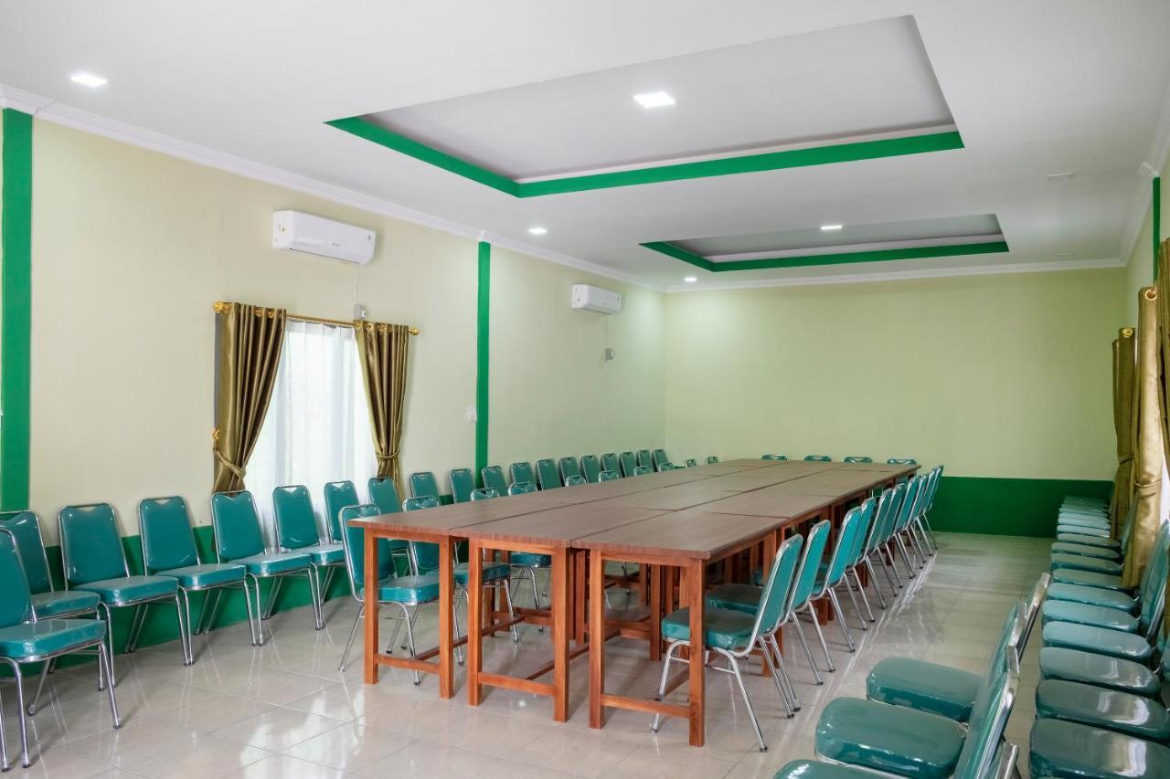Oyo 3115 Branti Raya Guest House Syariah Negarasaka Экстерьер фото